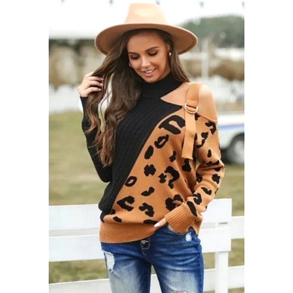 Ditzys Boutique Sweaters - LAST ONE! Plus Size MAGNOLIA Black And leopard Print Buckle Sweater